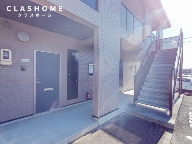 アンプルールリーブルＷｉｎｇ　　　刈谷市近郊の賃貸はクラスホーム刈谷店のエントランス