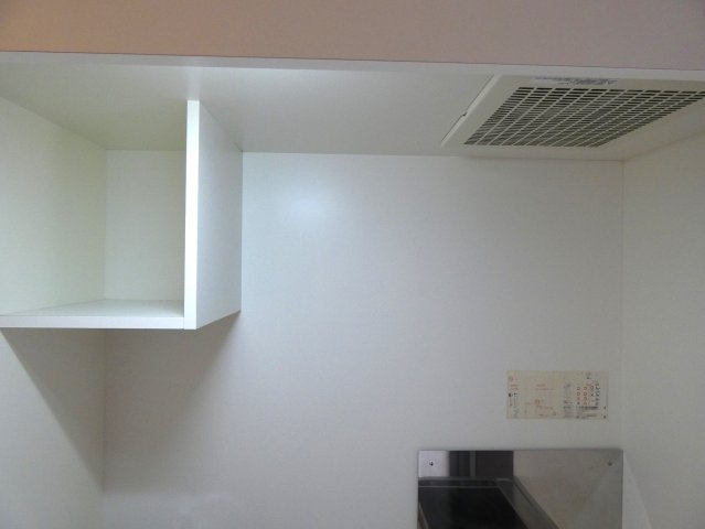 ソレイユのキッチン|キッチン上収納です