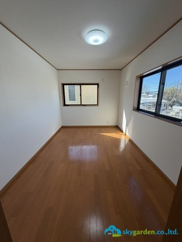 平塚市四之宮4丁目　中古戸建の寝室