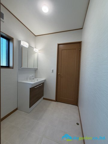 平塚市四之宮4丁目　中古戸建の脱衣所