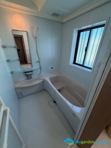 平塚市四之宮4丁目　中古戸建の浴室