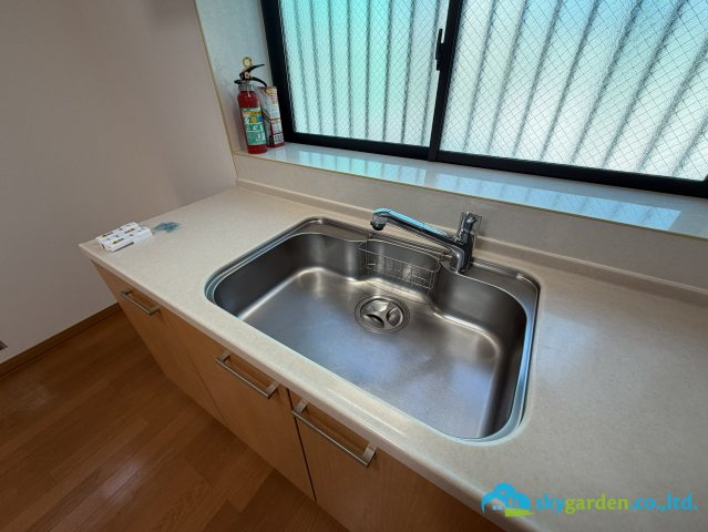 平塚市四之宮4丁目　中古戸建のキッチン