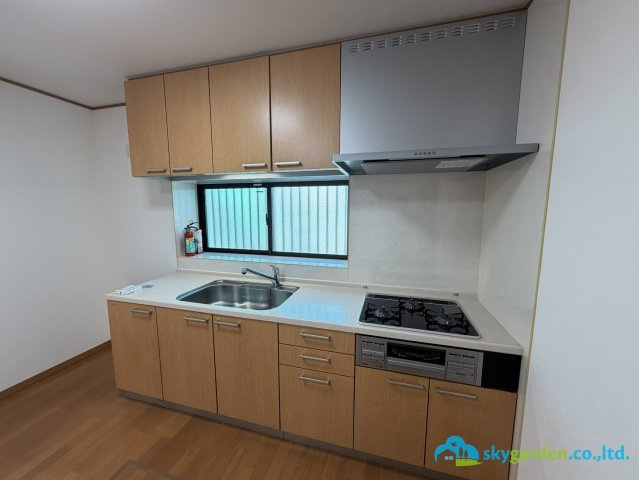 平塚市四之宮4丁目　中古戸建のキッチン