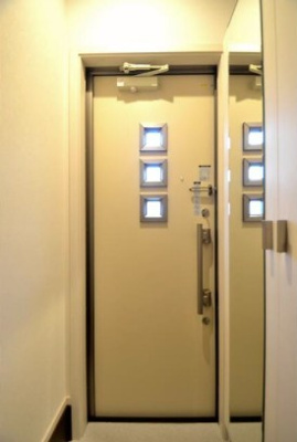 【玄関】 | フォレストコートC棟