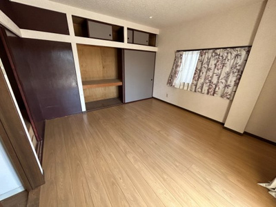 【居間・リビング】 | 邑楽郡大泉町坂田5丁目 南庭 5SLDK