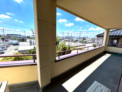 【バルコニー】 | 邑楽郡大泉町坂田5丁目 南庭 5SLDK