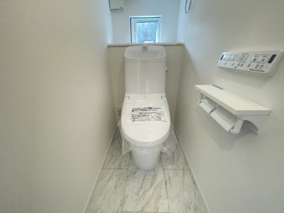 【居間・リビング】 | 八重瀬町東風平Ⅲ（全2棟）1号棟 | ※同施工会社写真です　