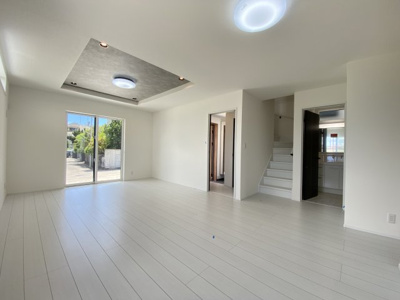 【居間・リビング】 | 八重瀬町東風平Ⅲ（全2棟）1号棟 | ※同施工会社写真です　