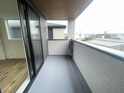 【バルコニー】 | 八重瀬町東風平Ⅲ（全2棟）1号棟 | ※同施工会社写真です　