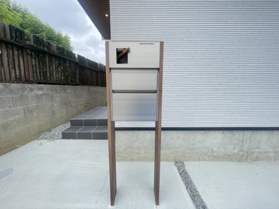 【居間・リビング】 | 八重瀬町東風平Ⅲ（全2棟）1号棟 | ※同施工会社写真です　