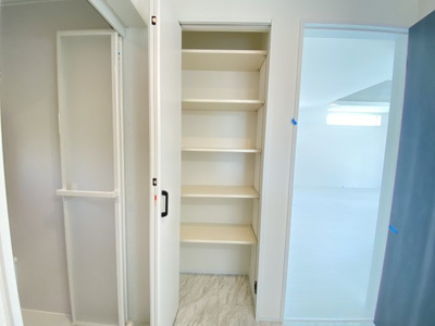 【収納】 | 八重瀬町東風平Ⅲ（全2棟）1号棟 | ※同施工会社写真です　