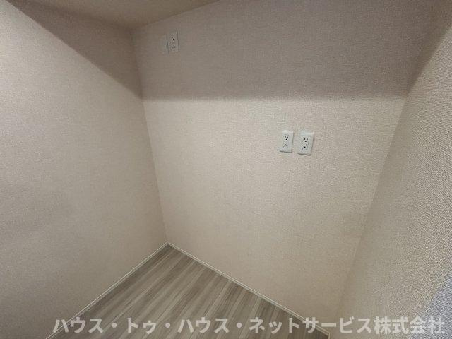 プラヴールのその他