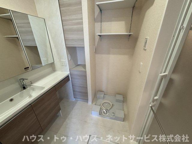 プラヴールの洗面所