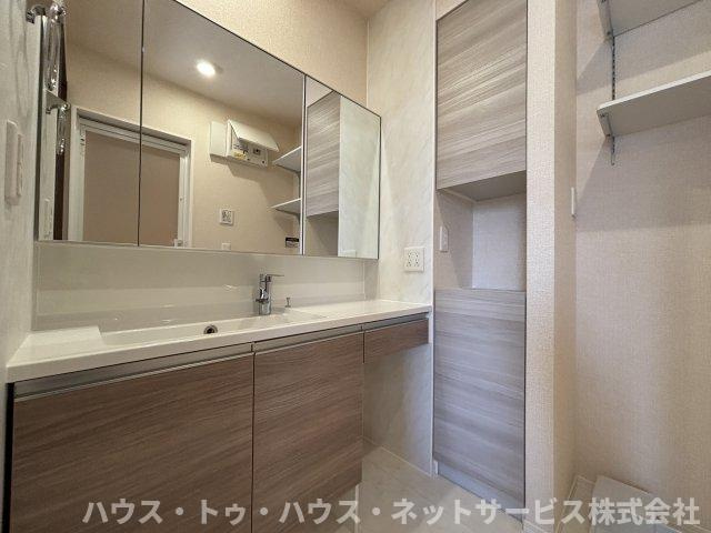 プラヴールの独立洗面台