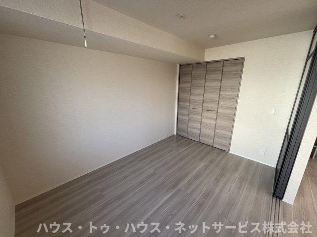 プラヴールのその他