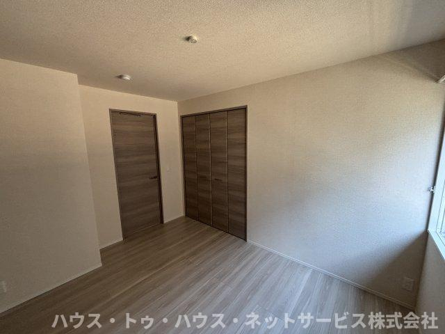 プラヴールのその他