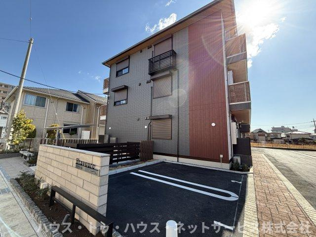 プラヴールのその他