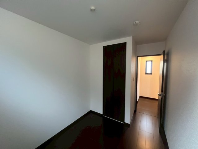 八尾市山本町南3丁目新築戸建の洋室