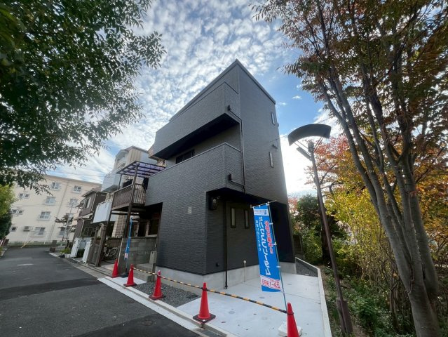 八尾市山本町南3丁目新築戸建の外観