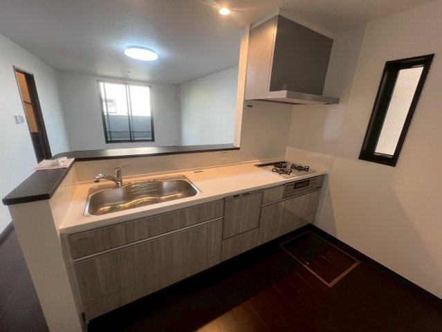 八尾市山本町南3丁目新築戸建のキッチン