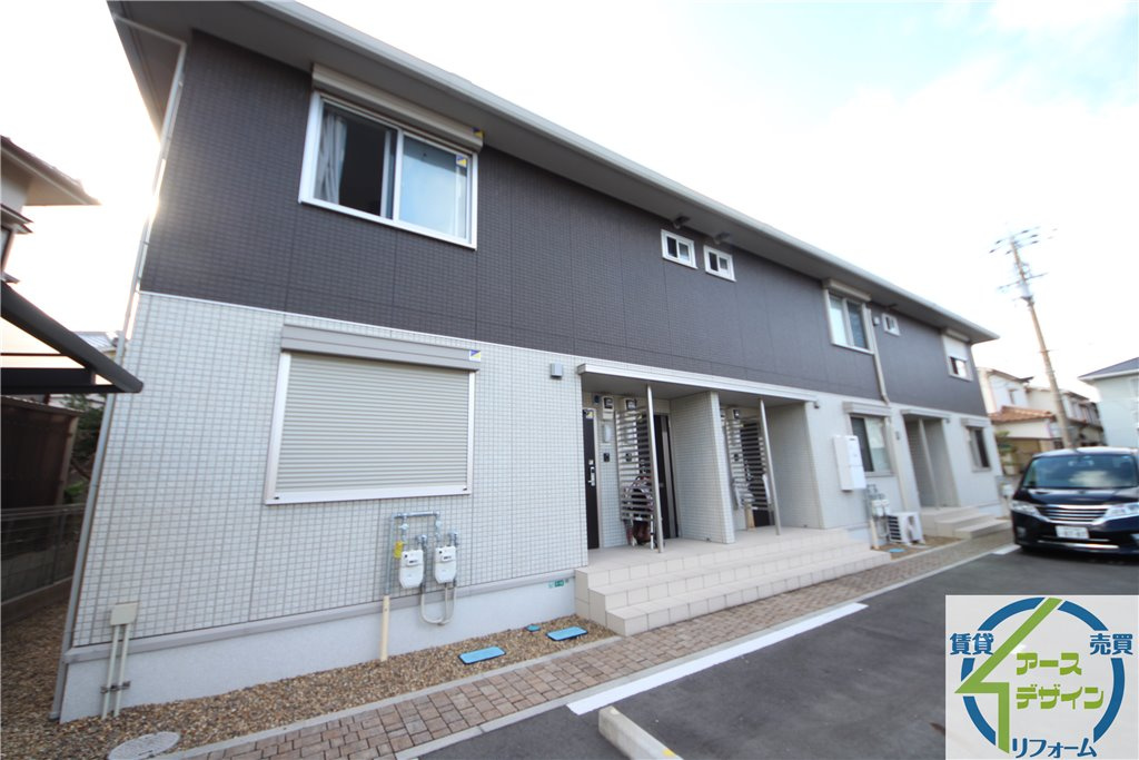 ヴィルヌーブ　サンティ―エの外観