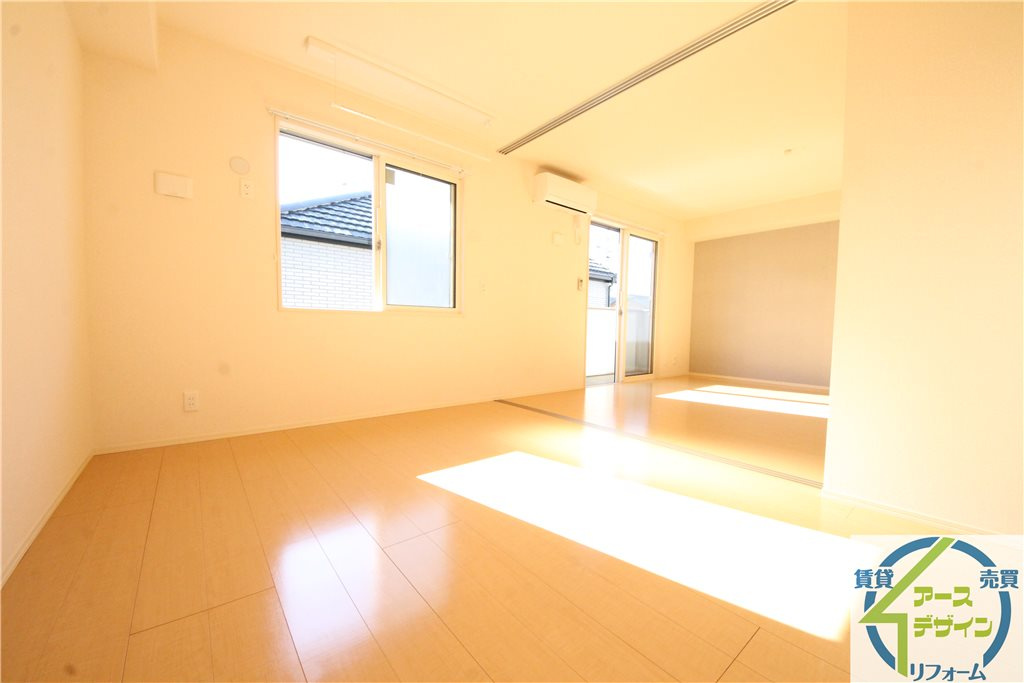 ヴィルヌーブ　サンティ―エの居間・リビング|※類似部屋