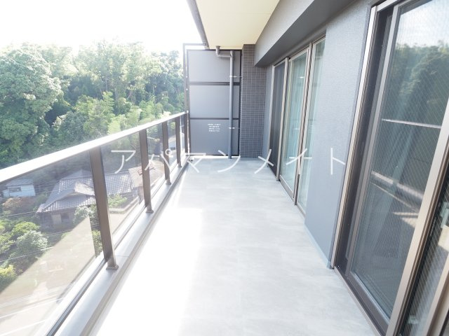 【バルコニー】 | ヴェレーナ横浜戸塚グランラルジュ | 広ーいバルコニー