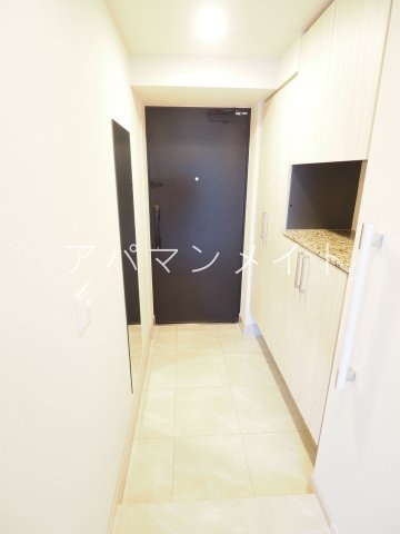 【玄関】 | ヴェレーナ横浜戸塚グランラルジュ | シューズボックスあります