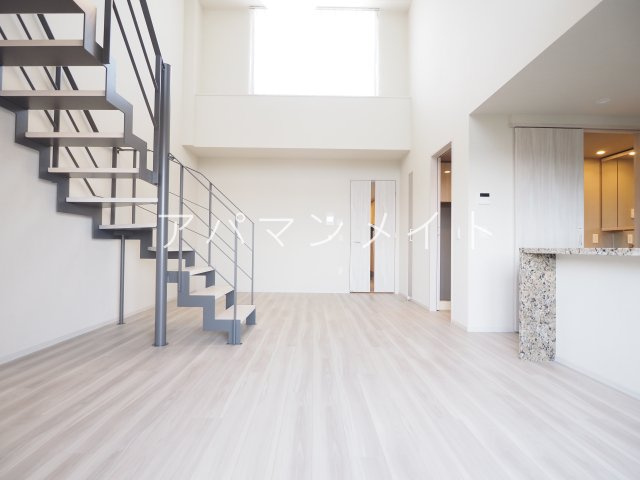 【居間・リビング】 | ヴェレーナ横浜戸塚グランラルジュ | 戸塚周辺ならアパマンメイトへＬｅｔｓ Ｇｏ ！