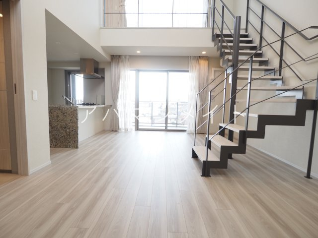 【居間・リビング】 | ヴェレーナ横浜戸塚グランラルジュ | 戸塚周辺ならアパマンメイトへＬｅｔｓ Ｇｏ ！