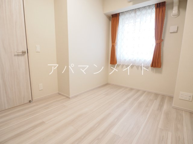 【洋室】 | ヴェレーナ横浜戸塚グランラルジュ | 戸塚周辺ならアパマンメイトへＬｅｔｓ Ｇｏ ！