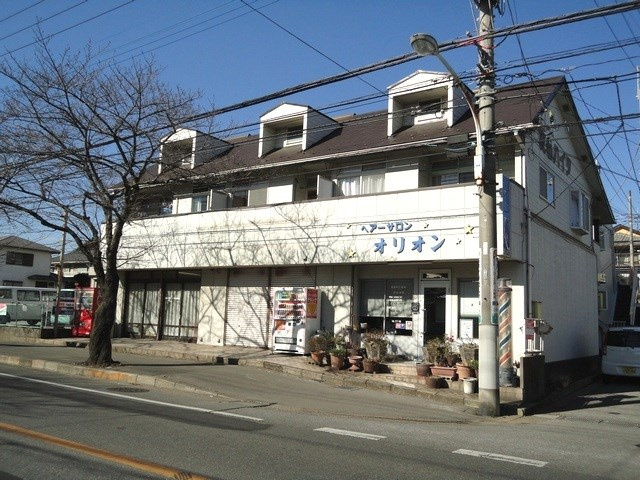 友希ハイツの外観