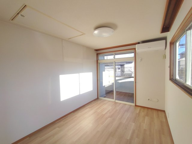 友希ハイツの居間・リビング