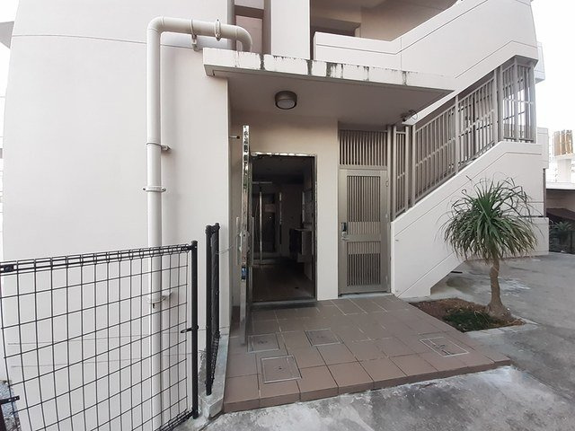 アンドーバーテラス識名