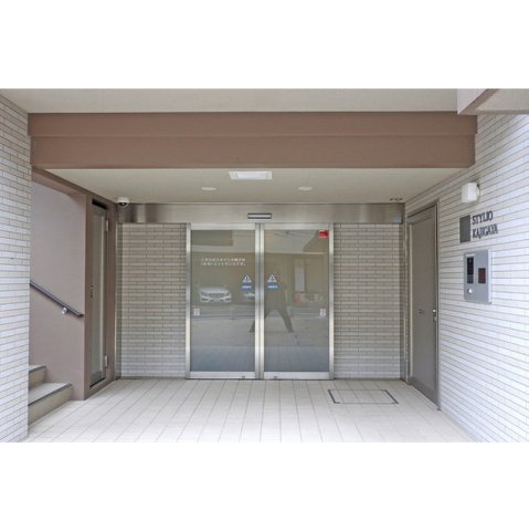 スタイリオ梶が谷のエントランス