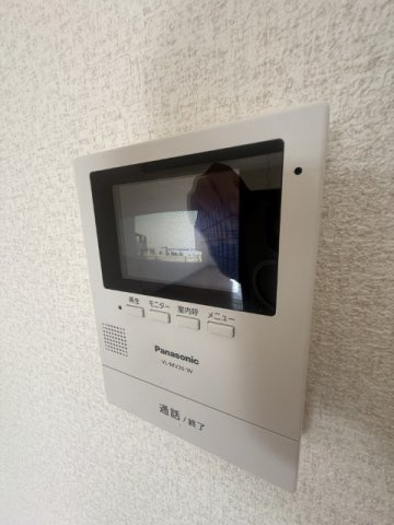 サンロイヤル新居壱番館のバルコニー|バルコニー付きです