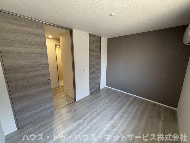 プラヴールの洋室