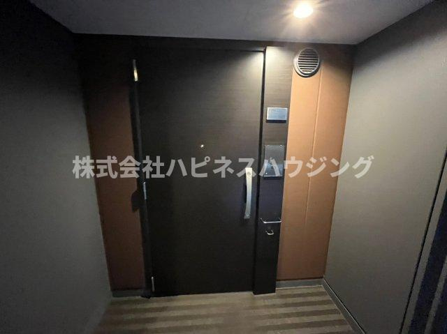 ライオンズタワー柏の玄関