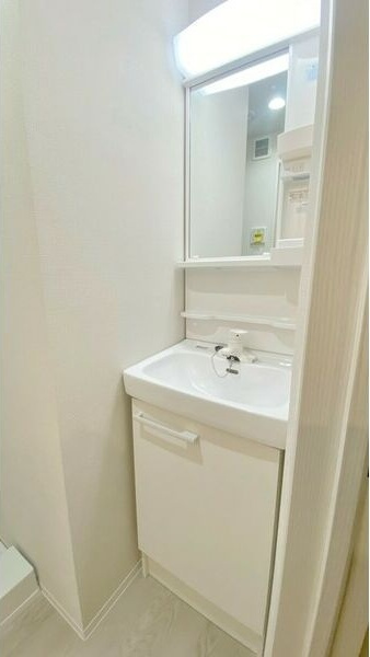 アソシエ中村の独立洗面台