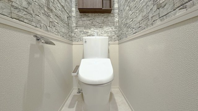 D-crinum 白銀Ⅱのトイレ|※反転タイプの間取となります。