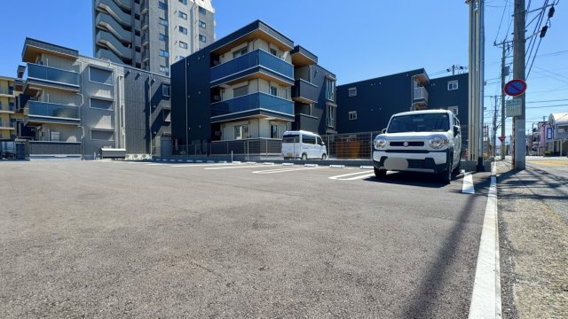 D-crinum 白銀Ⅱの駐車場