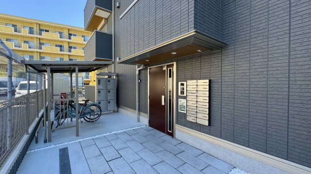 D-crinum 白銀Ⅱのエントランス