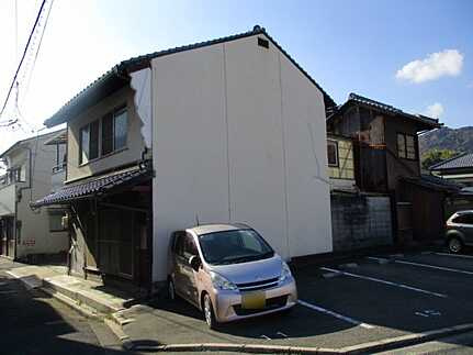 西区草津本町の外観