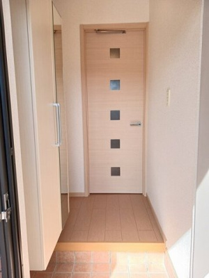 【玄関】 | ラルジュＡ