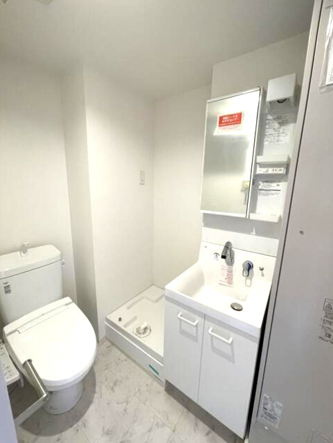 中野区沼袋３丁目の賃貸マンションのトイレ