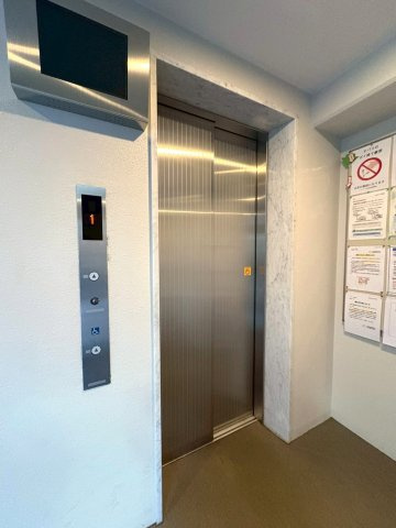 ◆２０２１年築の築浅マンション◆３沿線以上利用可能◆家具照明付き◆収納豊富◆エスリード大津京町のその他|エレベーター