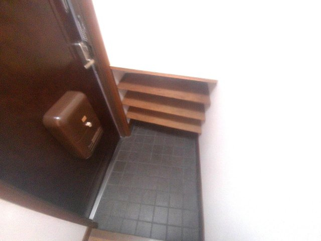 ドマーニベルの玄関