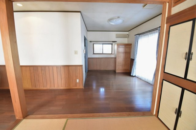 【居間・リビング】 | 肝属郡東串良町池之原　中古戸建 | AI家具消しを使用しています。