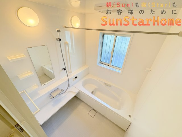 【サンスターホーム】青梅市塩船　注文施工　敷地50坪　並列3～4台駐車の浴室