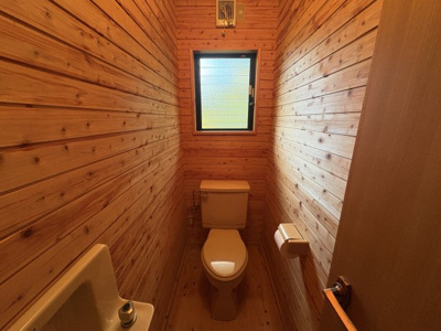 【トイレ】 | 丹波篠山市栗柄ログハウス調別荘